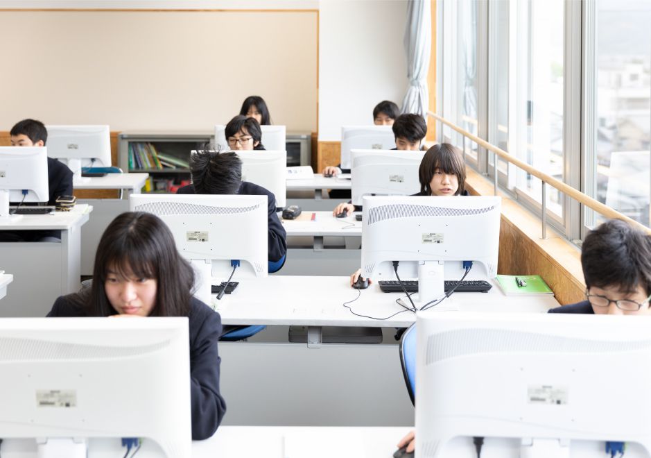 松本国際高等学校（通信制）校内画像